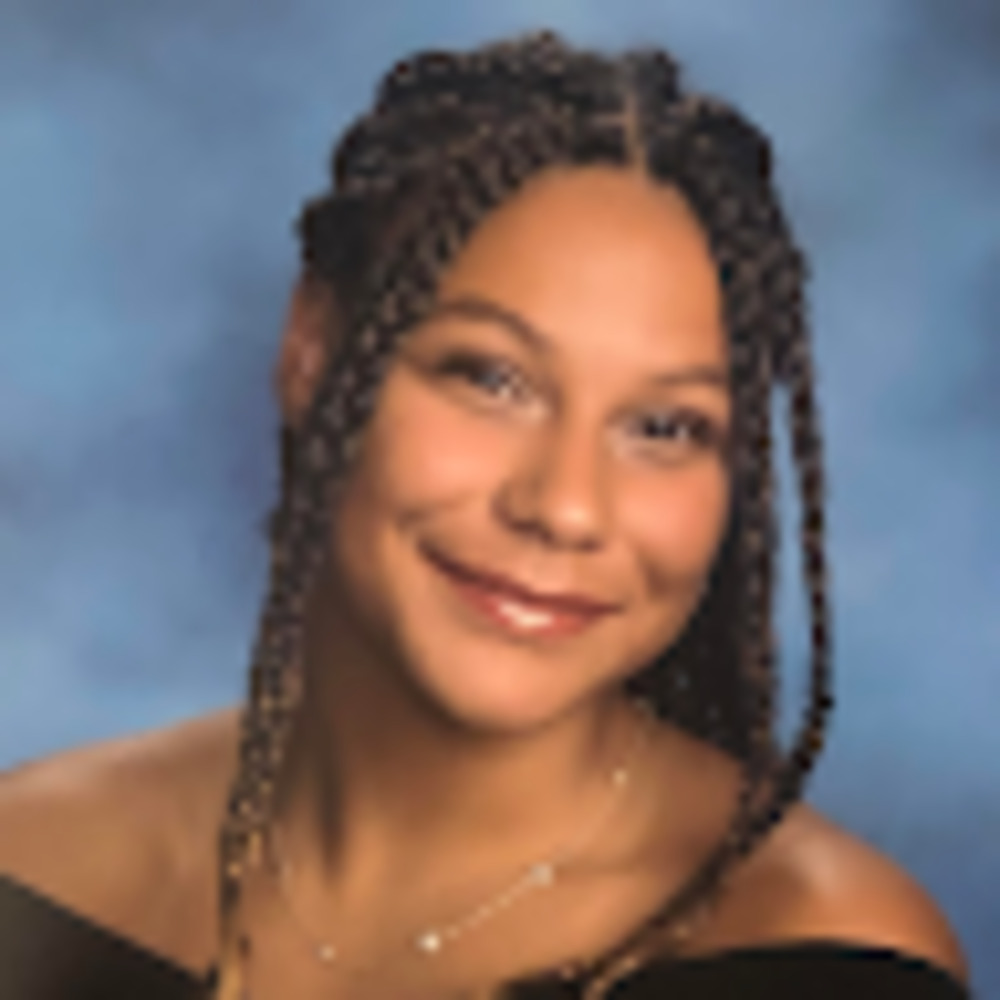 Meet your Posher, Alizé